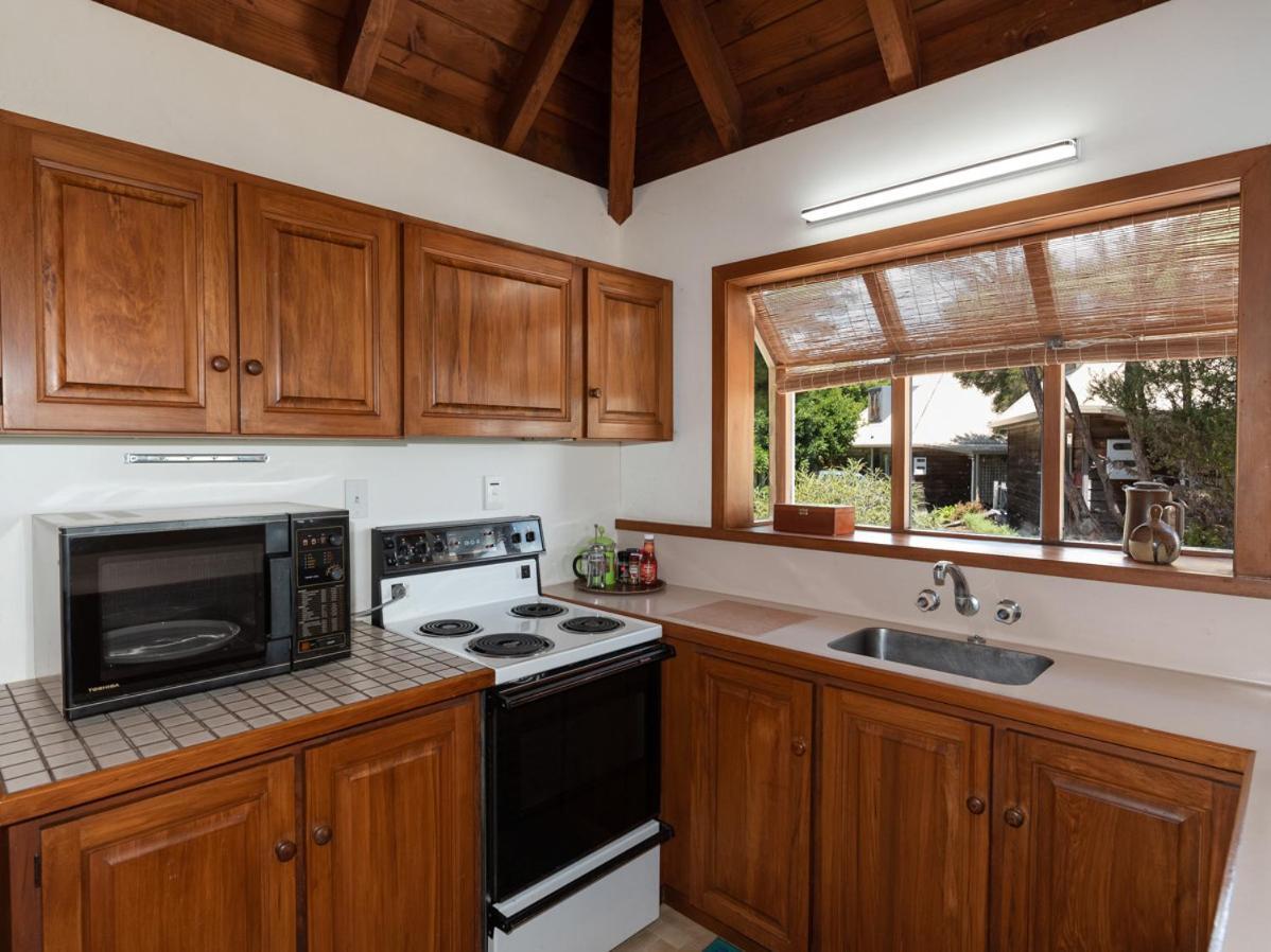 Te Maiki Escape - Russell Holiday Home 외부 사진
